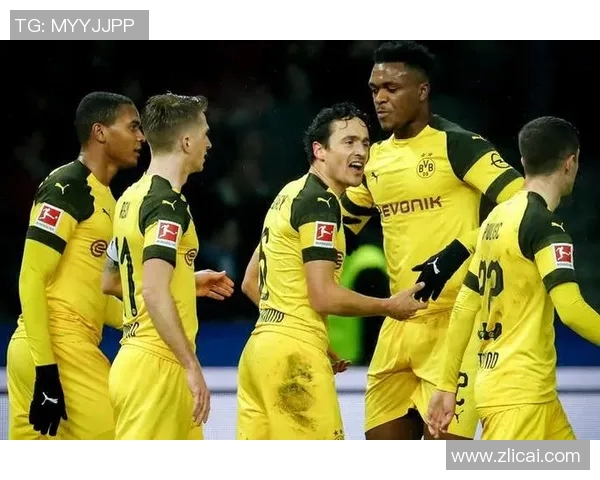 沃尔夫斯堡客场夺冠登顶，德甲积分榜第一名！