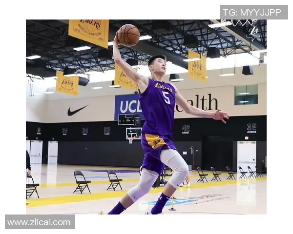 郭昊文：从篮球新星到国家队希望之光的成长之路与未来展望