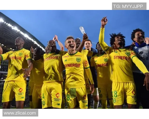 摩纳哥与大巴黎阵容对比分析揭示双方实力差异与战术特点