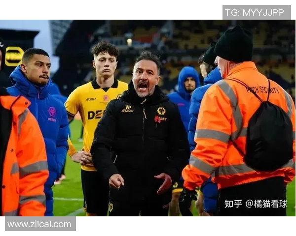 狼队与曼联激战在即双方阵容与战术分析引发球迷热议 狼队与曼联激战在即双方阵容与战术分析引发球迷热议